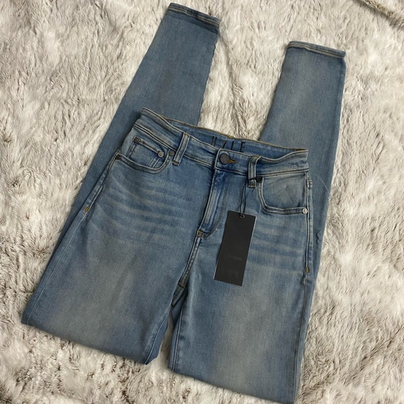 NWT Women Skinny Jeans | High-Rise Skinny Jeans | Light-Wash High Rise Jeans - Picture 3 of 13